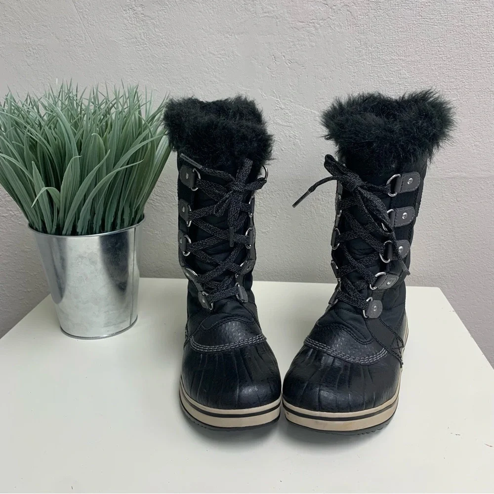 Sorel Black Faux Fur Winter Boots For Girls